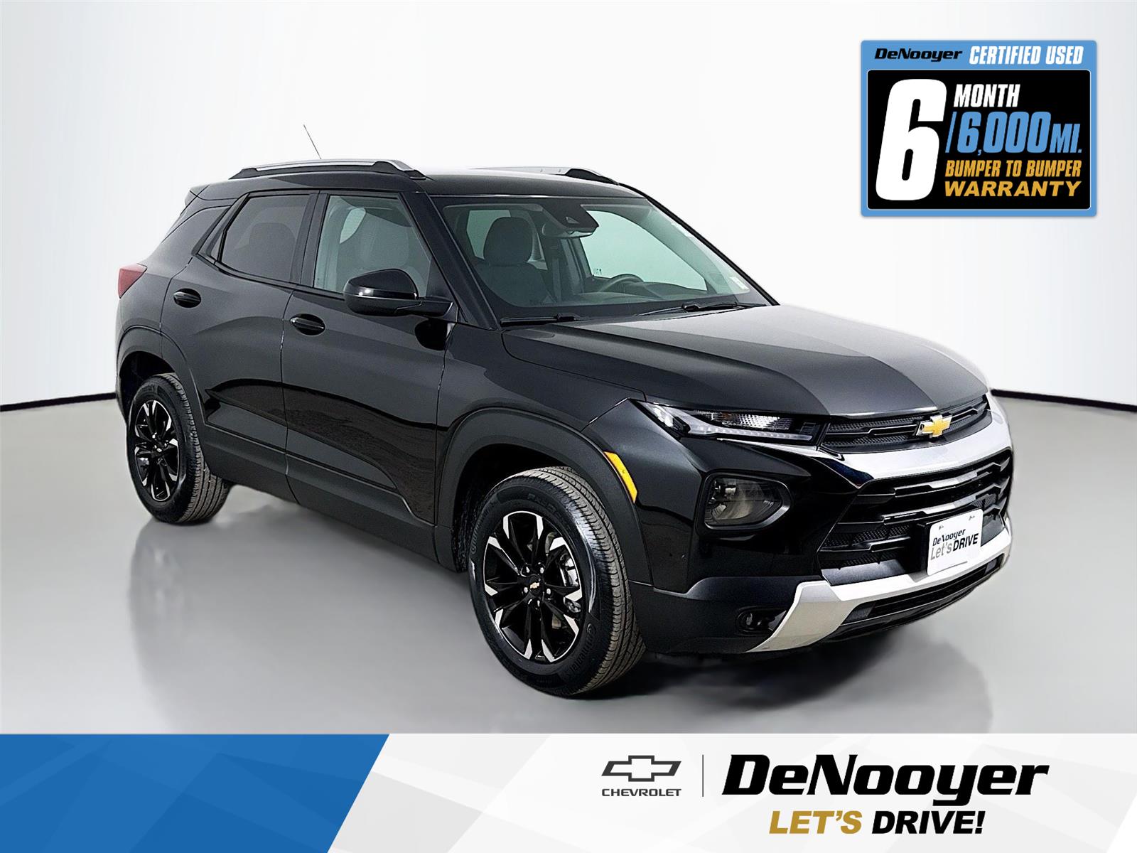 Mosaic Black Metallic 2023 Chevrolet Trailblazer LT AWD SUV / Crossover Four-Wheel Drive 9-Speed Automatic