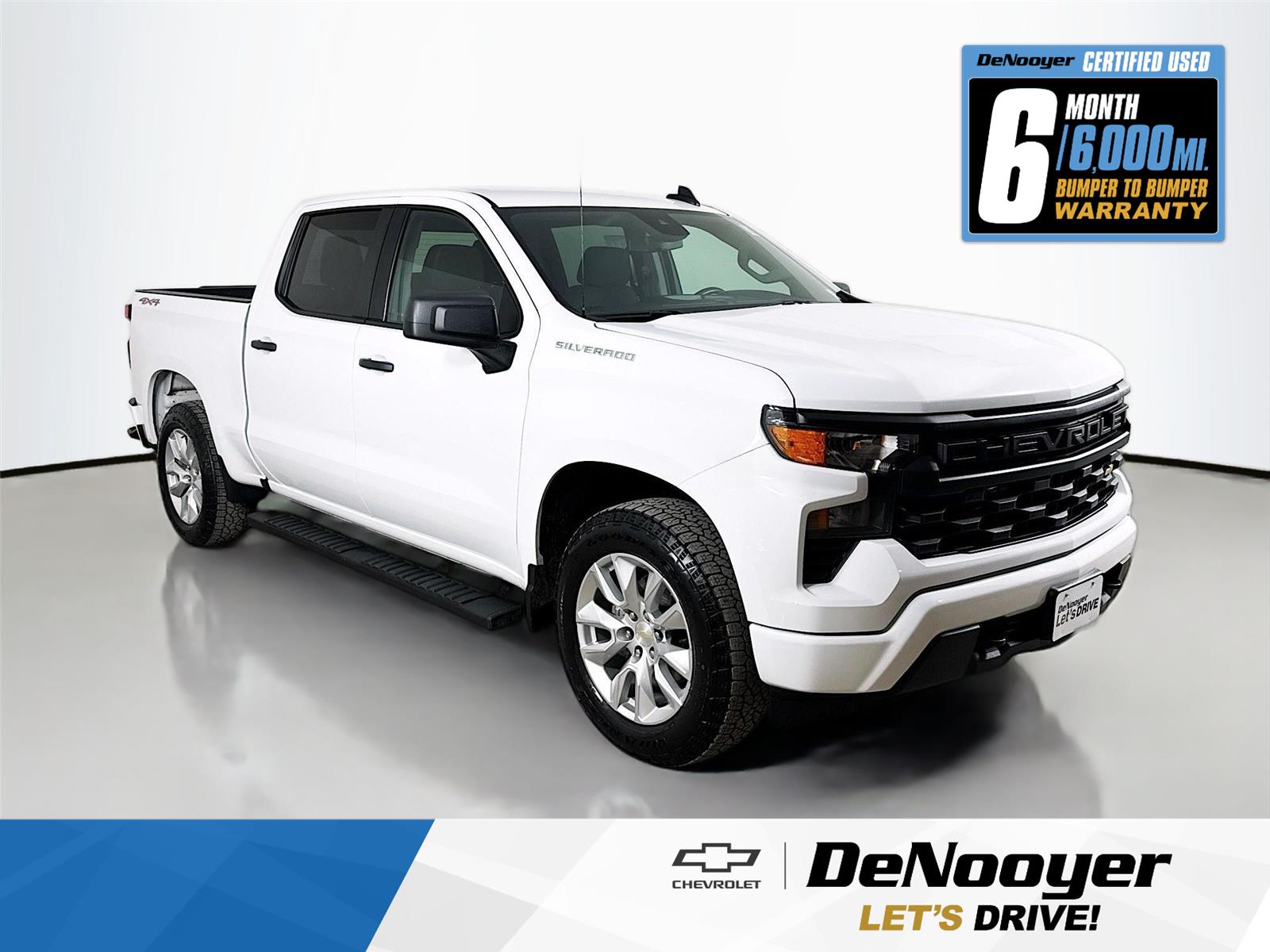 Summit White 2024 Chevrolet Silverado 1500 Custom Crew Cab 4WD Pickup Truck Four-Wheel Drive 8-Speed Automatic