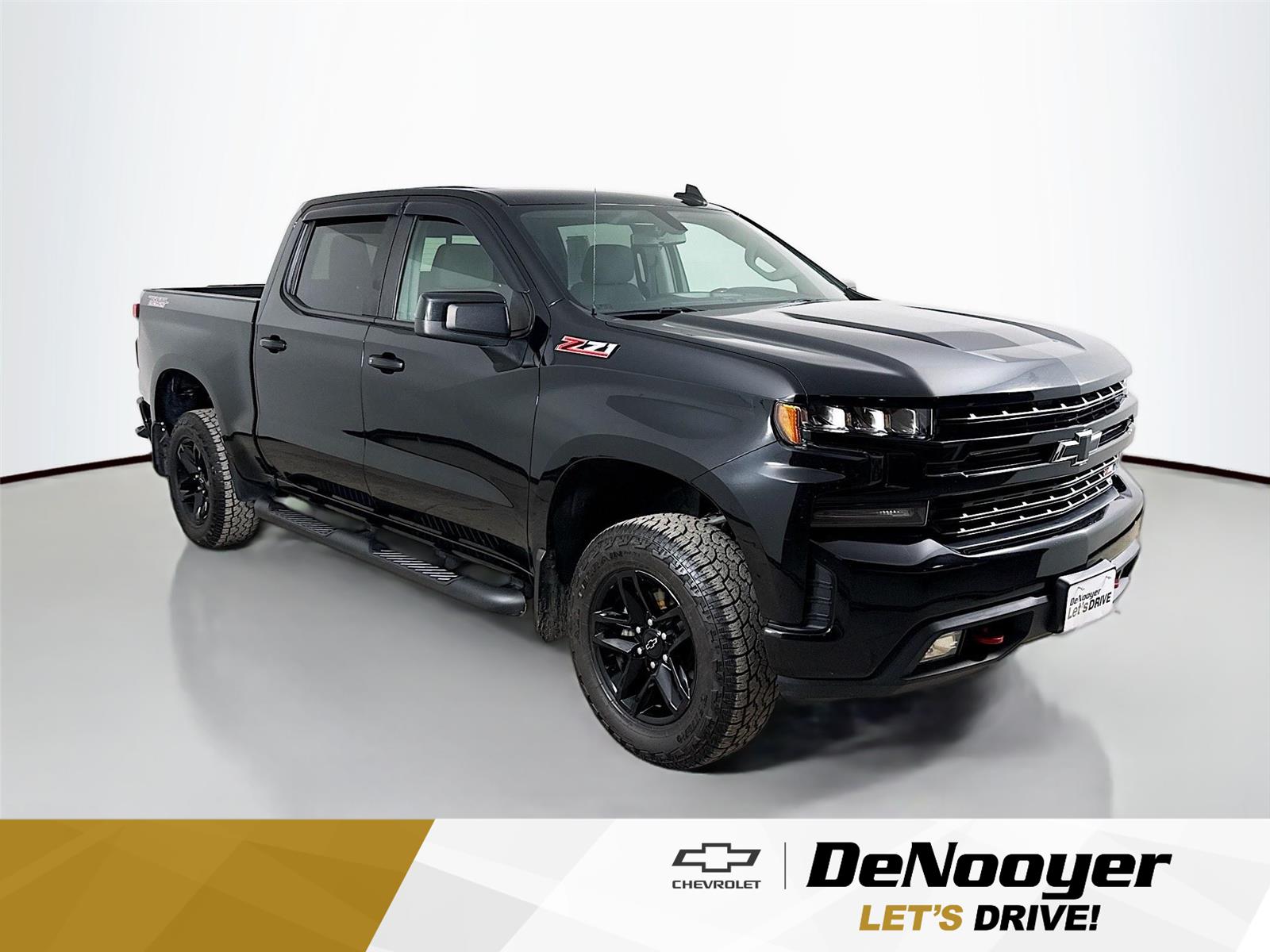 Black 2020 Chevrolet Silverado 1500 LT Trail Boss Crew Cab 4WD Pickup Truck Four-Wheel Drive Automatic