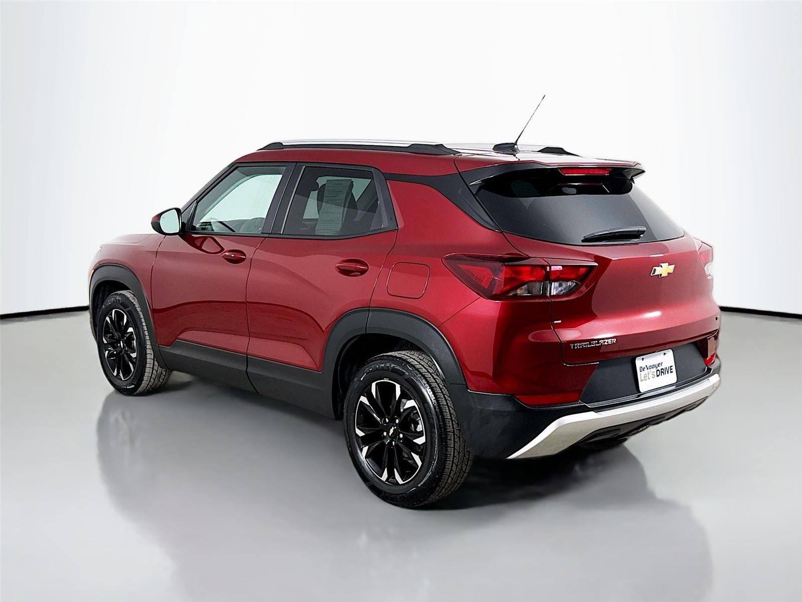 View vehicle photo 7