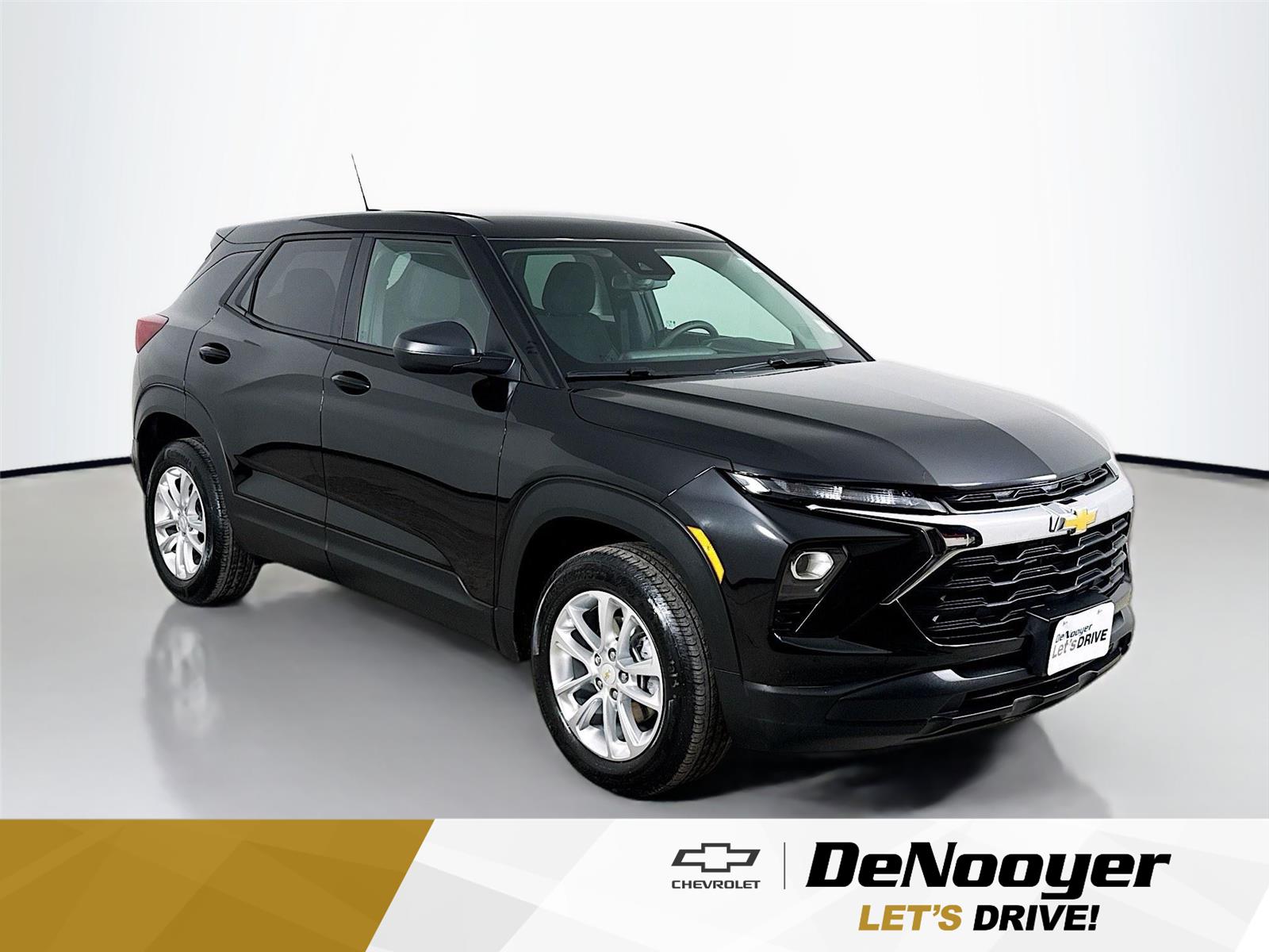 Mosaic Black Metallic 2025 Chevrolet Trailblazer LS AWD SUV / Crossover Four-Wheel Drive 9-Speed Automatic