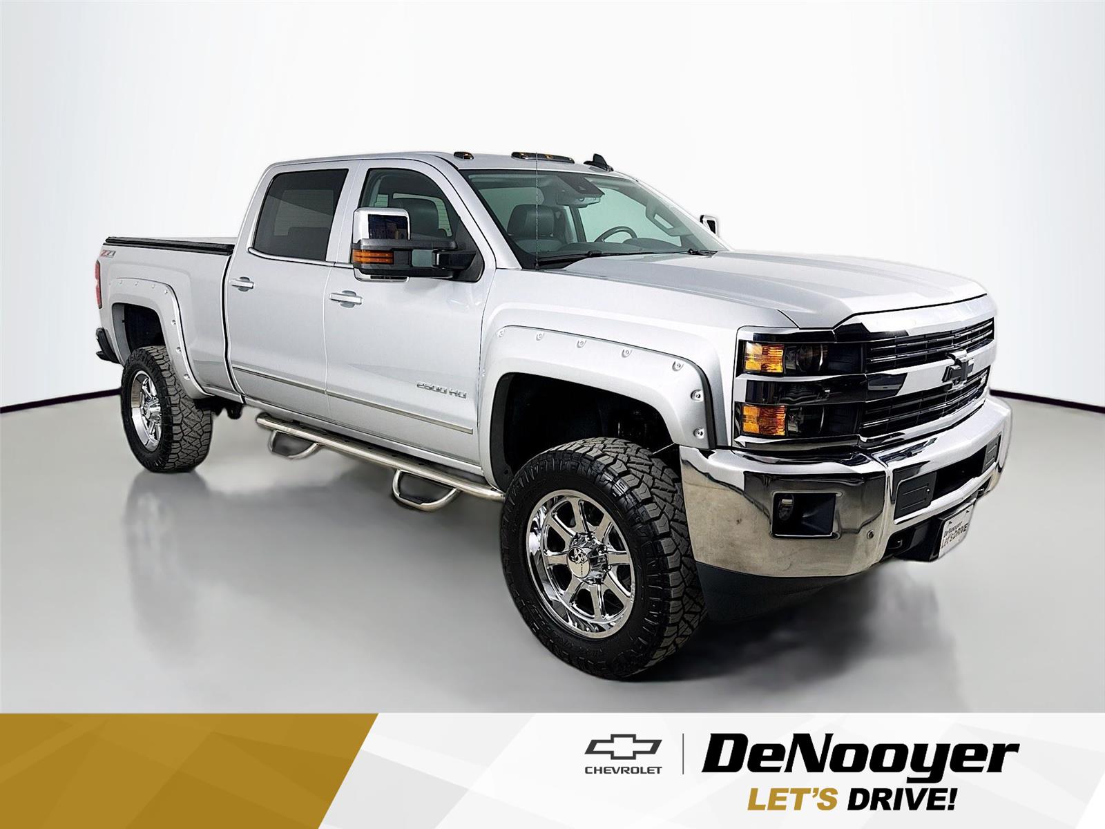Silver Ice Metallic 2015 Chevrolet Silverado 2500HD LTZ Crew Cab 4WD Pickup Truck Four-Wheel Drive 6-Speed Automatic