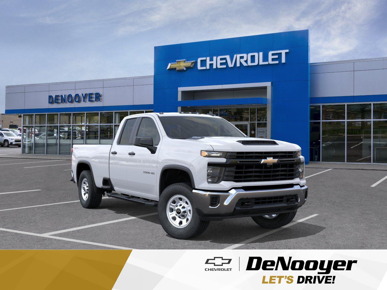 Summit White 2026 Chevrolet Silverado 3500HD Pickup Truck Four-Wheel Drive Automatic