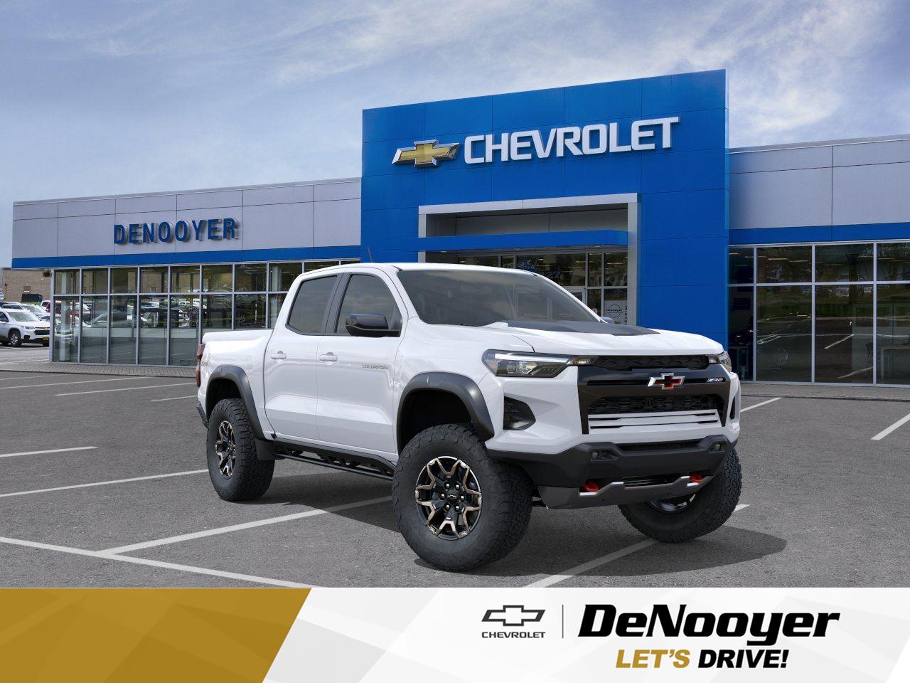 Summit White 2026 Chevrolet Colorado Pickup Truck Four-Wheel Drive 8-Speed Automatic