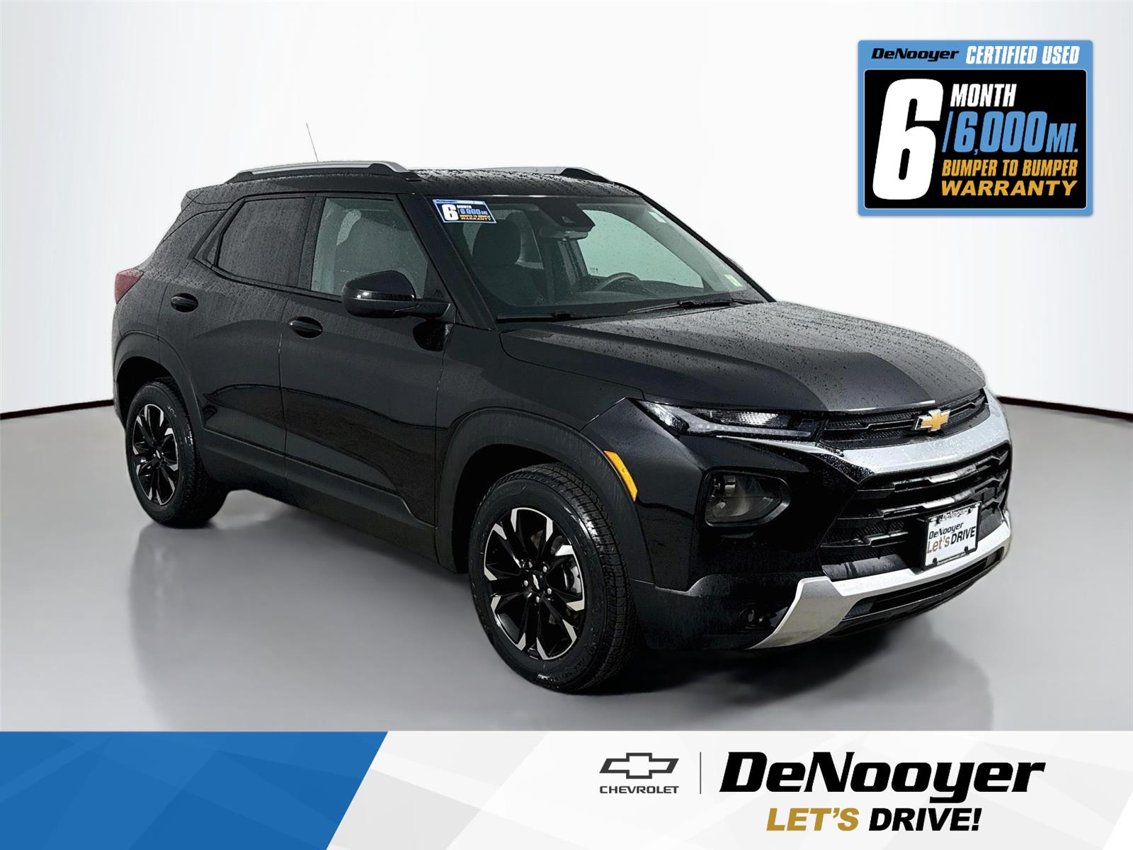 Mosaic Black Metallic 2023 Chevrolet Trailblazer SUV / Crossover Front-Wheel Drive Continuously Variable Transmission
