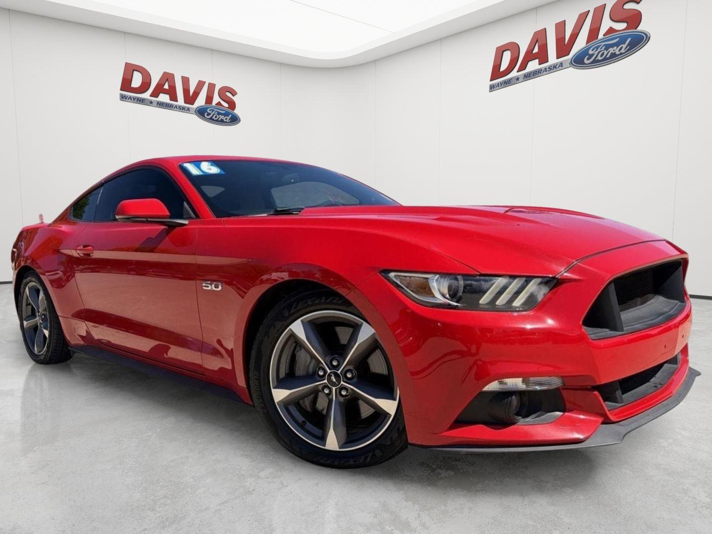 2016 Ford Mustang GT Premium Coupe RWD