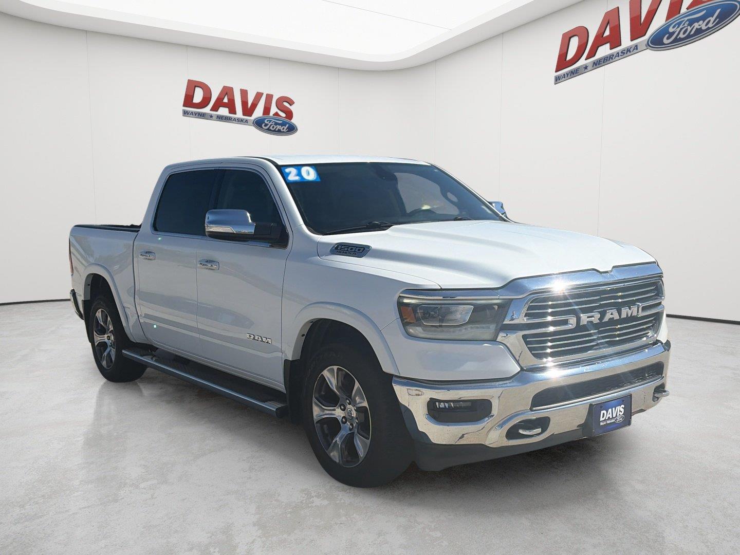 Bright White Clearcoat 2020 RAM 1500 Pickup Truck Four-Wheel Drive 8-Speed Automatic