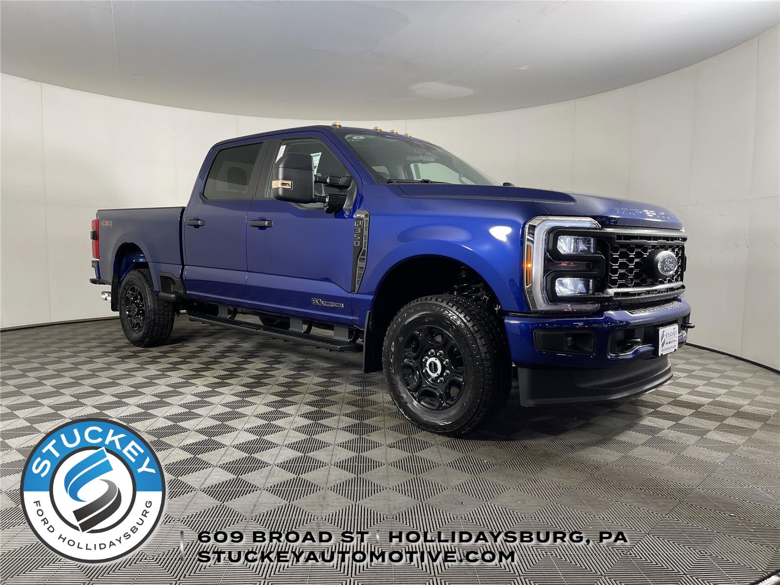 2026 Ford F-350 Super Duty XL Crew Cab 4WD