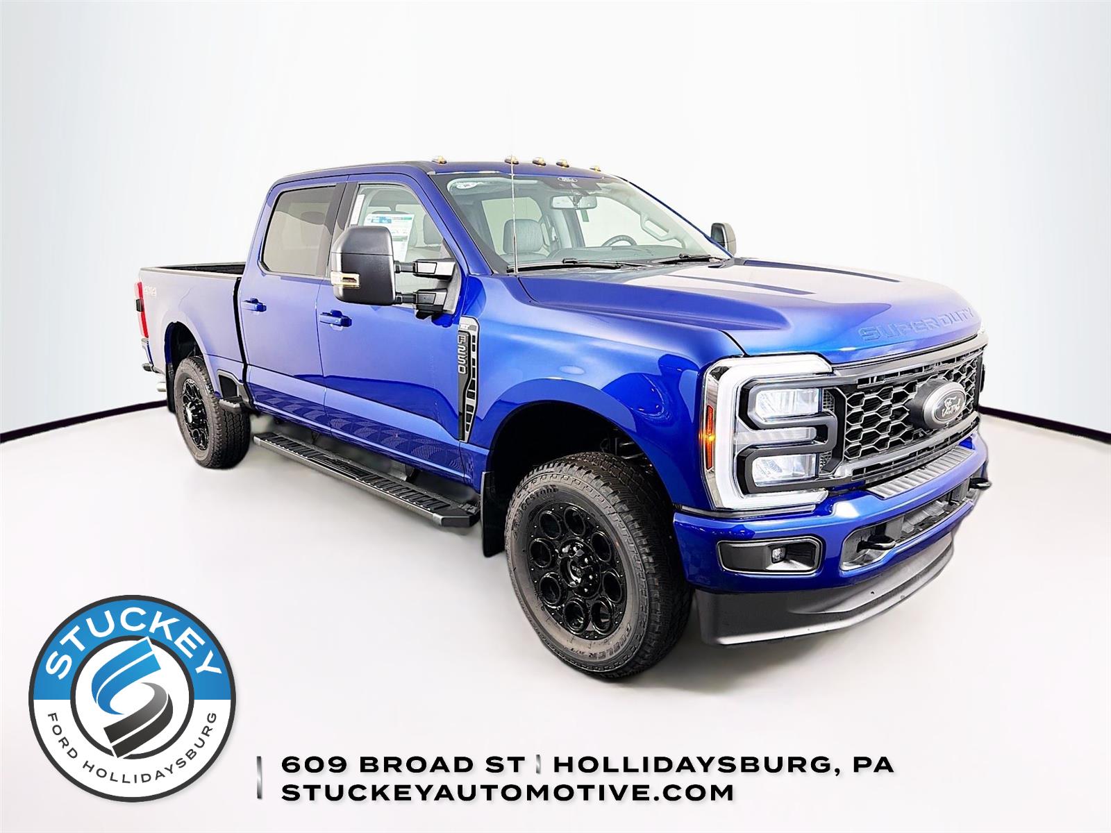 Argon Blue 2026 Ford F-250 Super Duty XLT Crew Cab 4WD Pickup Truck Four-Wheel Drive Automatic