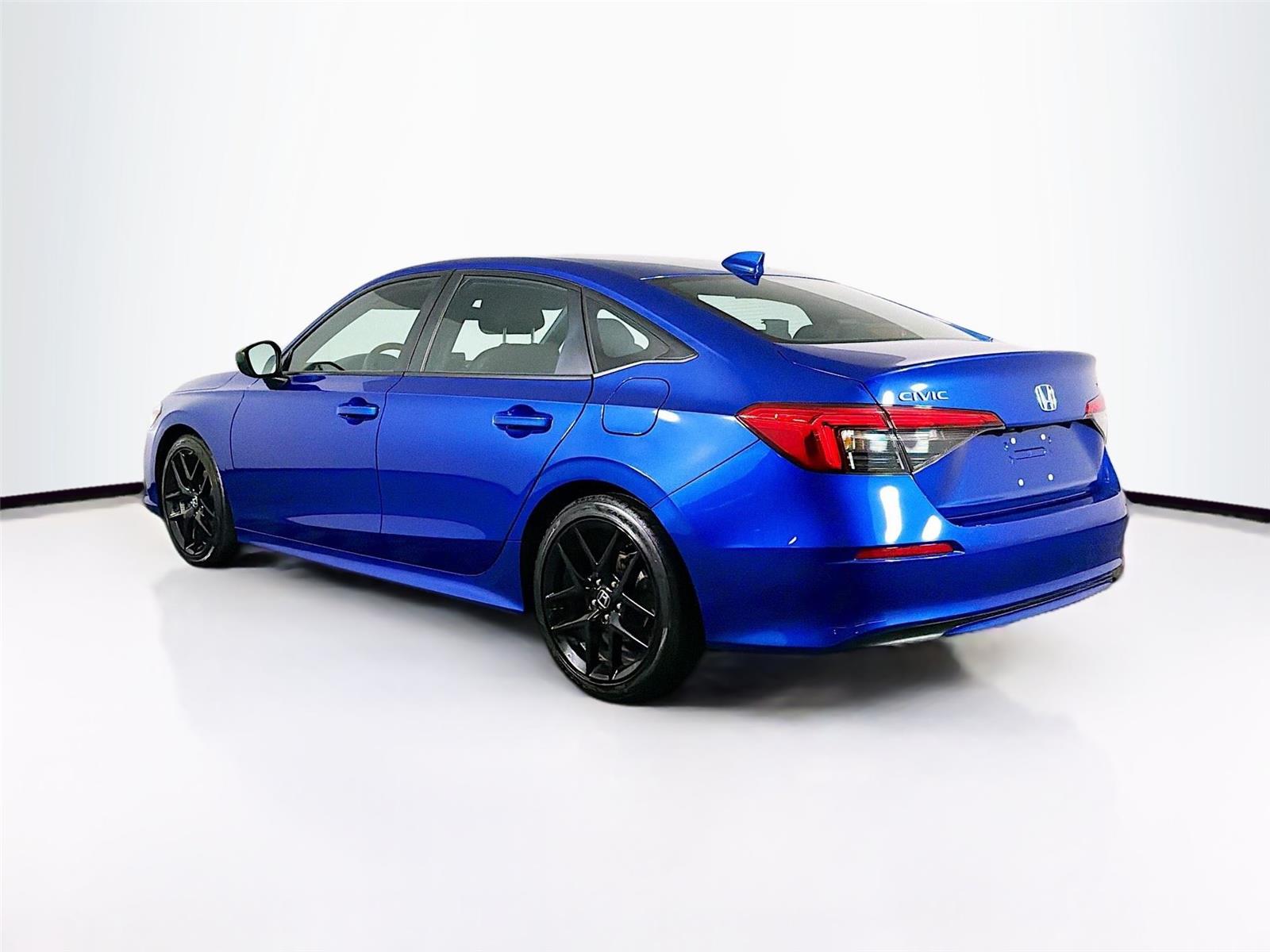 View vehicle photo 5