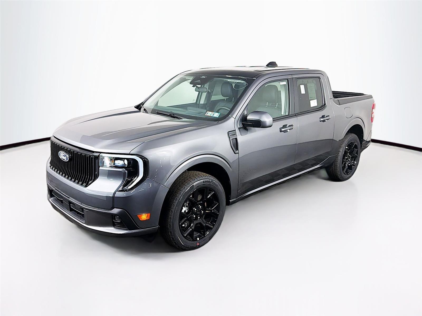 View vehicle photo 3