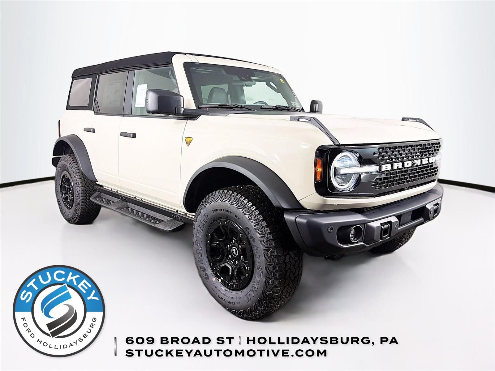 Desert Sand 2026 Ford Bronco Badlands 4-Door 4WD SUV / Crossover Four-Wheel Drive Automatic