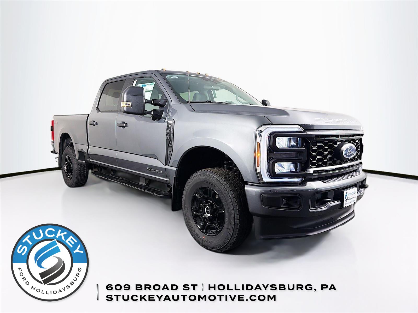 Carbonized Gray 2026 Ford F-350 Super Duty XL Crew Cab 4WD Pickup Truck Four-Wheel Drive Automatic