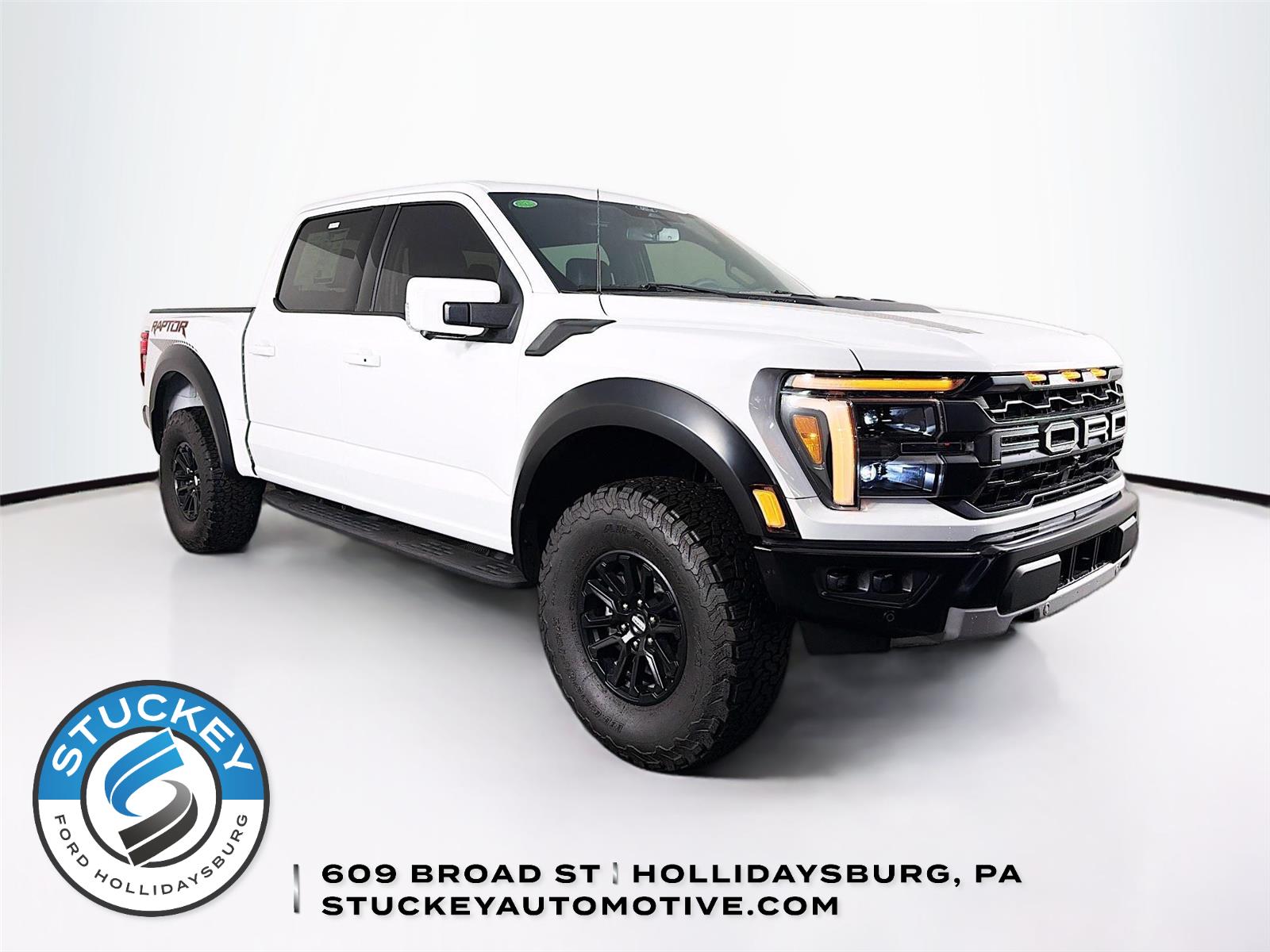 Oxford White 2024 Ford F-150 Raptor SuperCrew 4WD Pickup Truck Four-Wheel Drive Automatic