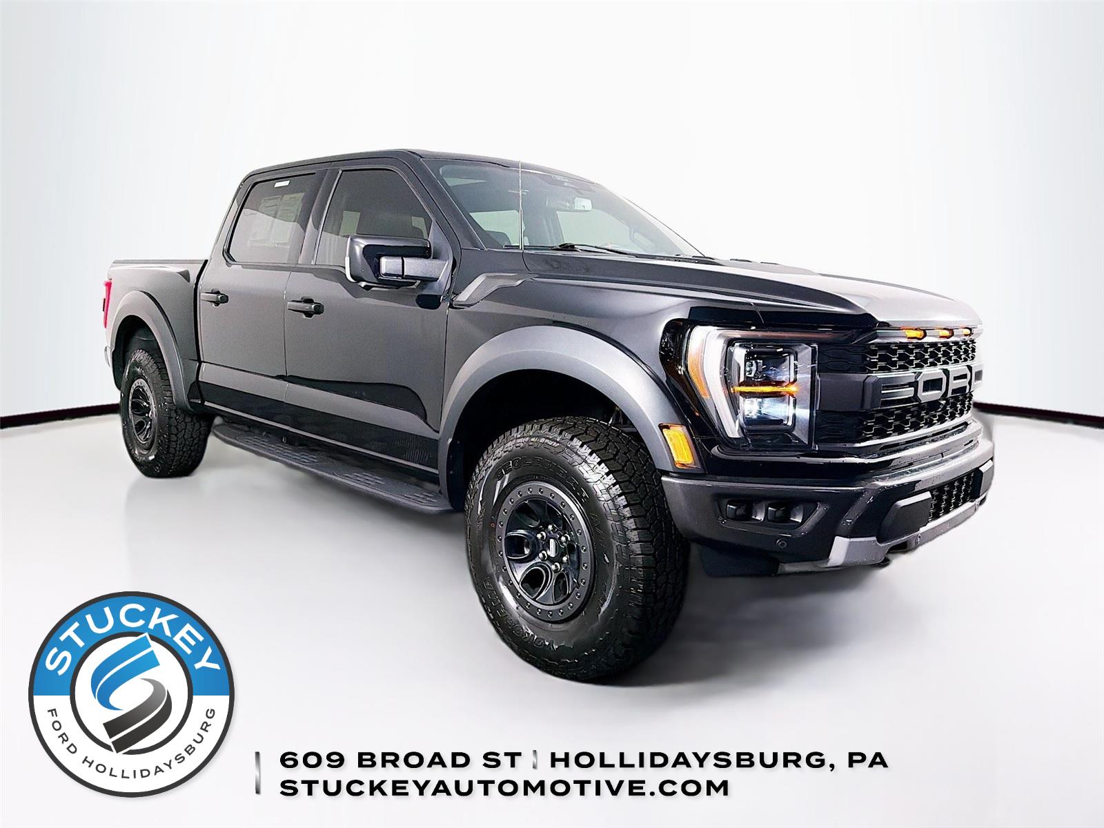 Agate Black 2022 Ford F-150 Raptor SuperCrew 4WD Pickup Truck Four-Wheel Drive Automatic