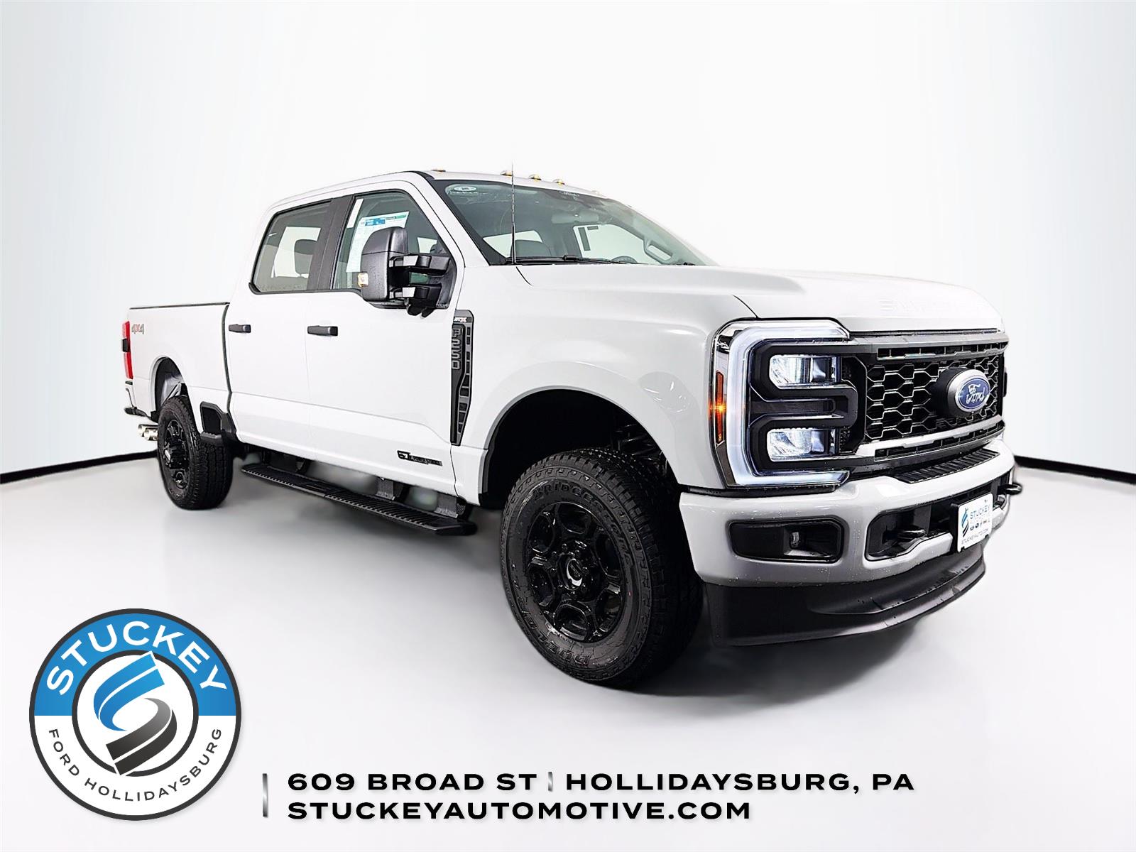Avalanche Gray 2026 Ford F-250 Super Duty Pickup Truck Four-Wheel Drive Automatic