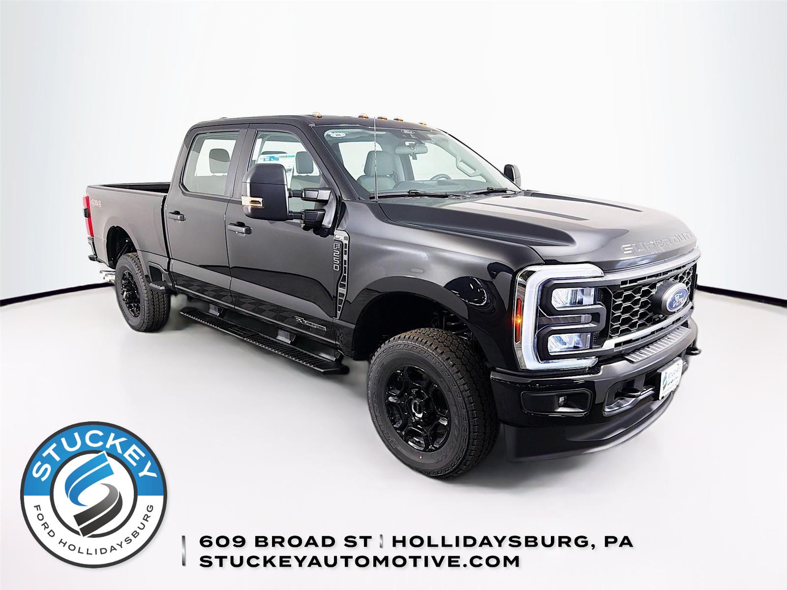 Agate Black 2026 Ford F-250 Super Duty XL Crew Cab 4WD Pickup Truck Four-Wheel Drive Automatic