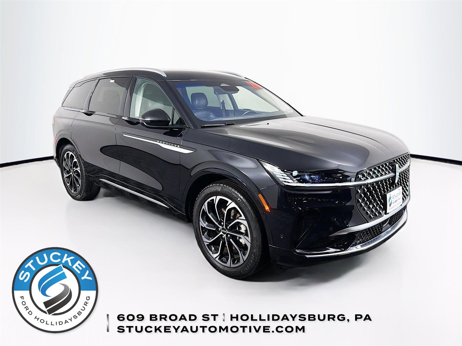 Infinite Black Metallic Clearcoat 2024 Lincoln Nautilus Reserve AWD SUV / Crossover All-Wheel Drive 8-Speed Automatic