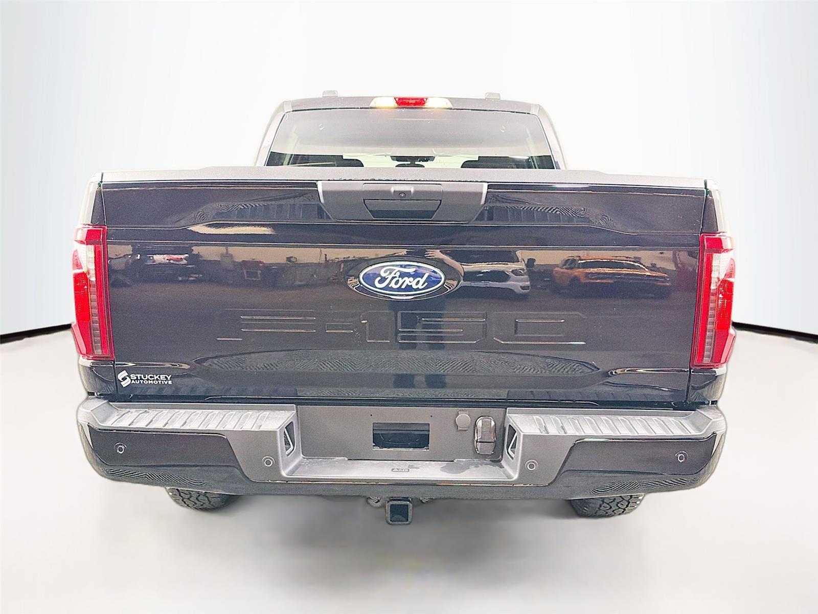 View vehicle photo 6