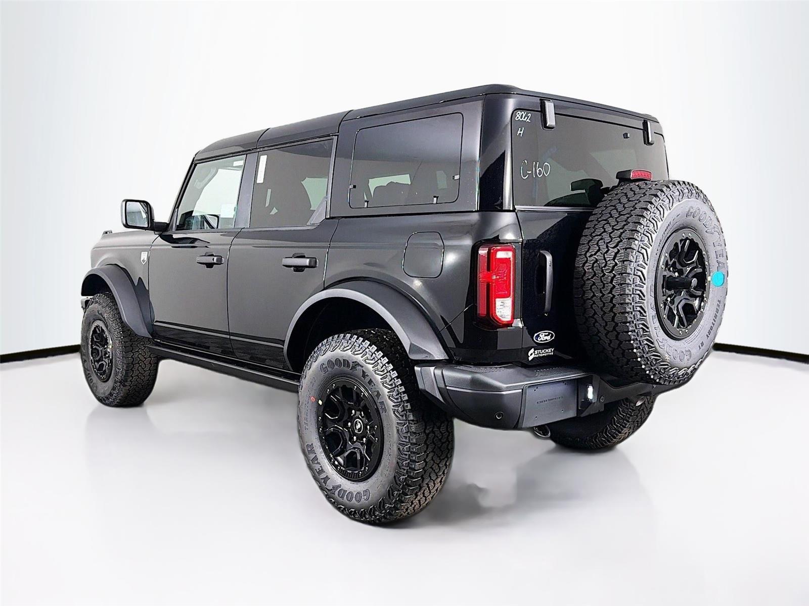 View vehicle photo 5