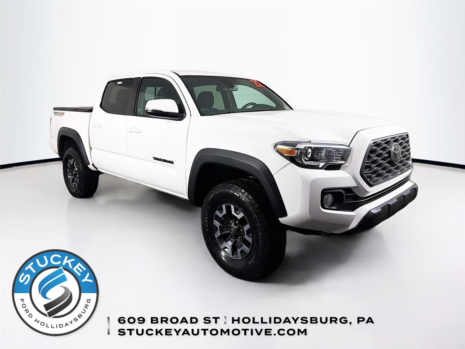 White 2022 Toyota Tacoma TRD Off Road Double Cab 4WD Pickup Truck Four-Wheel Drive Manual