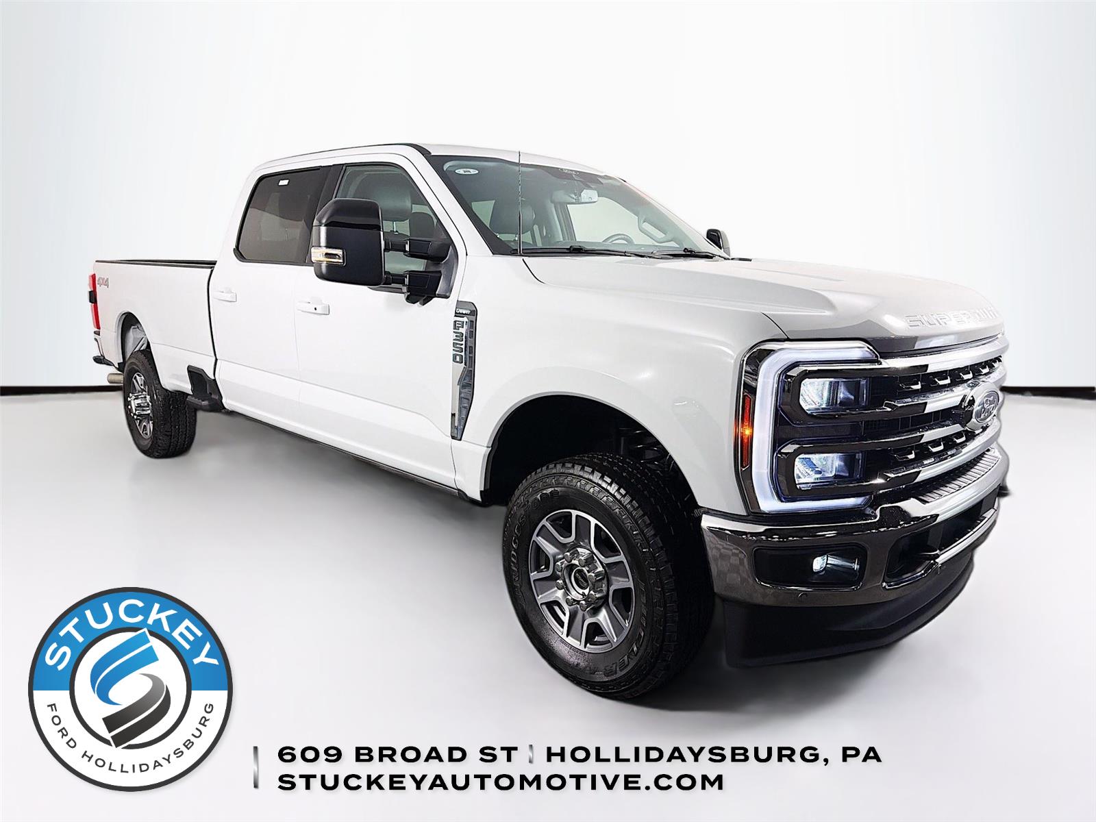 2025 Ford F-350 Super Duty Lariat Crew Cab 4WD