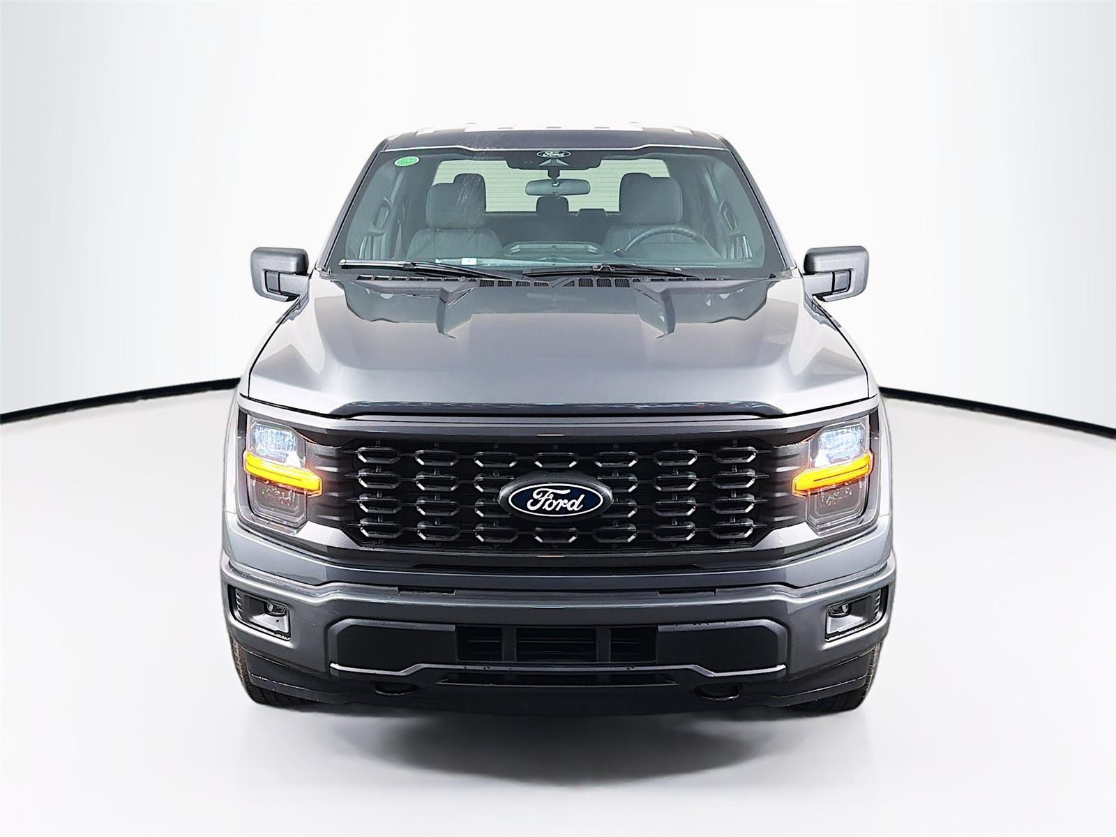 View vehicle photo 2