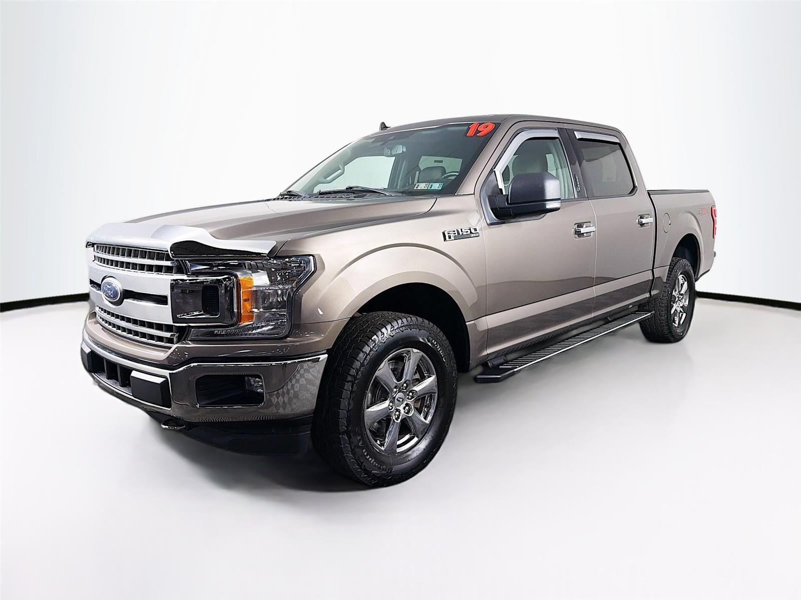 View vehicle photo 3