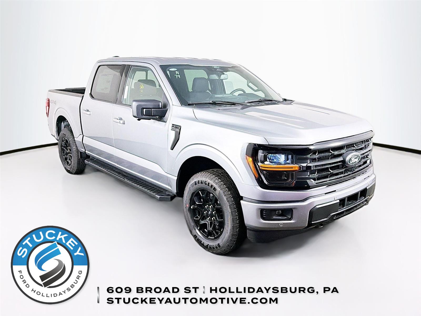 Iconic Silver 2026 Ford F-150 XLT SuperCrew 4WD Pickup Truck Four-Wheel Drive Automatic