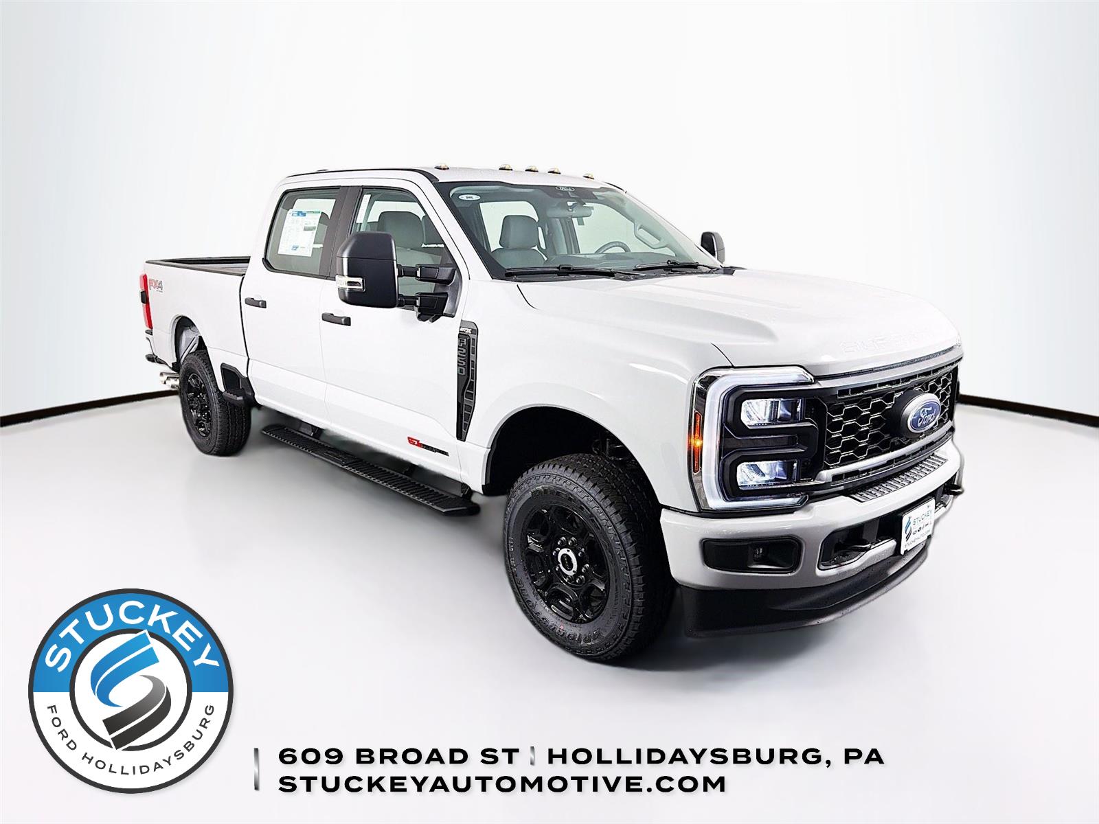 Avalanche 2026 Ford F-250 Super Duty XL Crew Cab 4WD Pickup Truck Four-Wheel Drive Automatic