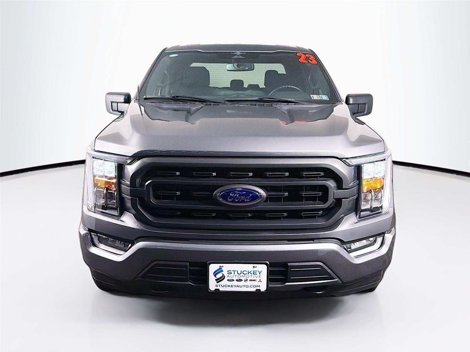 View vehicle photo 2