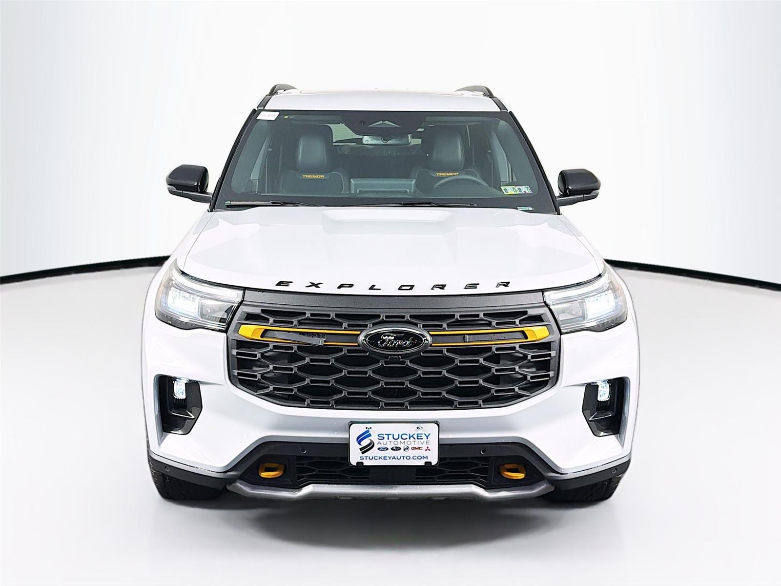 View vehicle photo 2