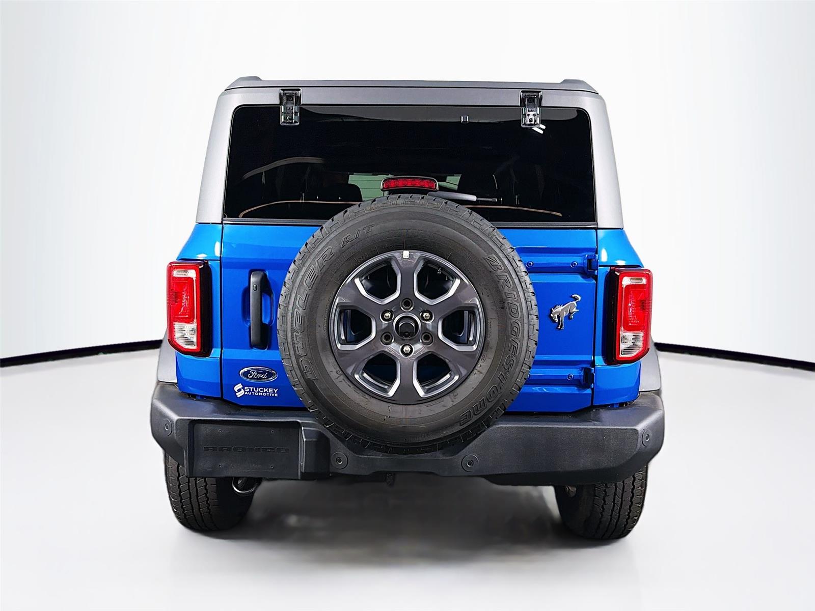 View vehicle photo 6