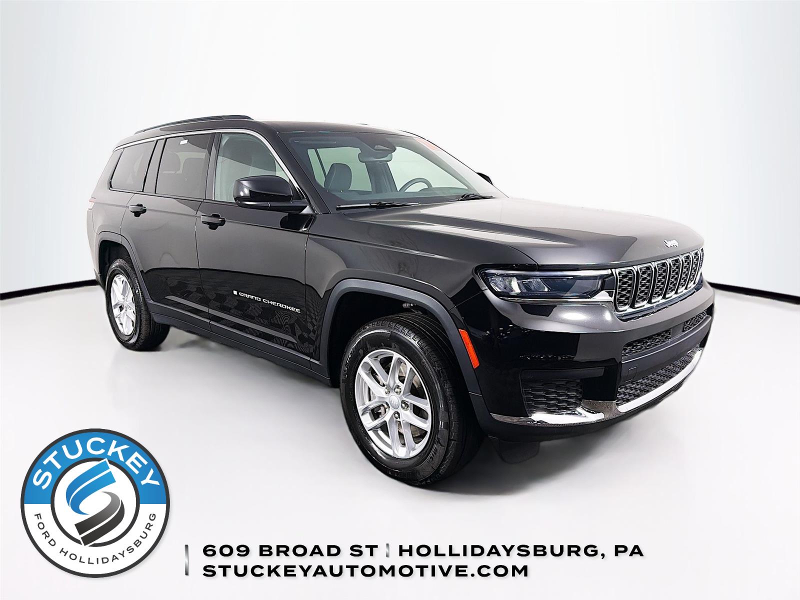Diamond Black Crystal Pearlcoat 2024 Jeep Grand Cherokee L Laredo X 4WD SUV / Crossover Four-Wheel Drive 8-Speed Automatic