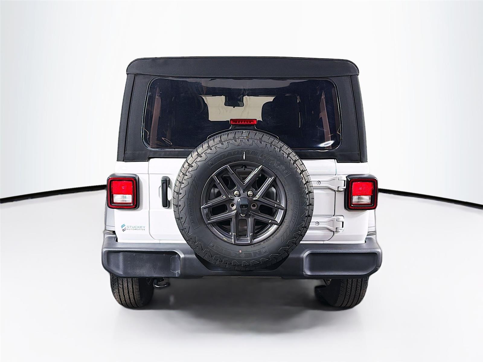 View vehicle photo 6