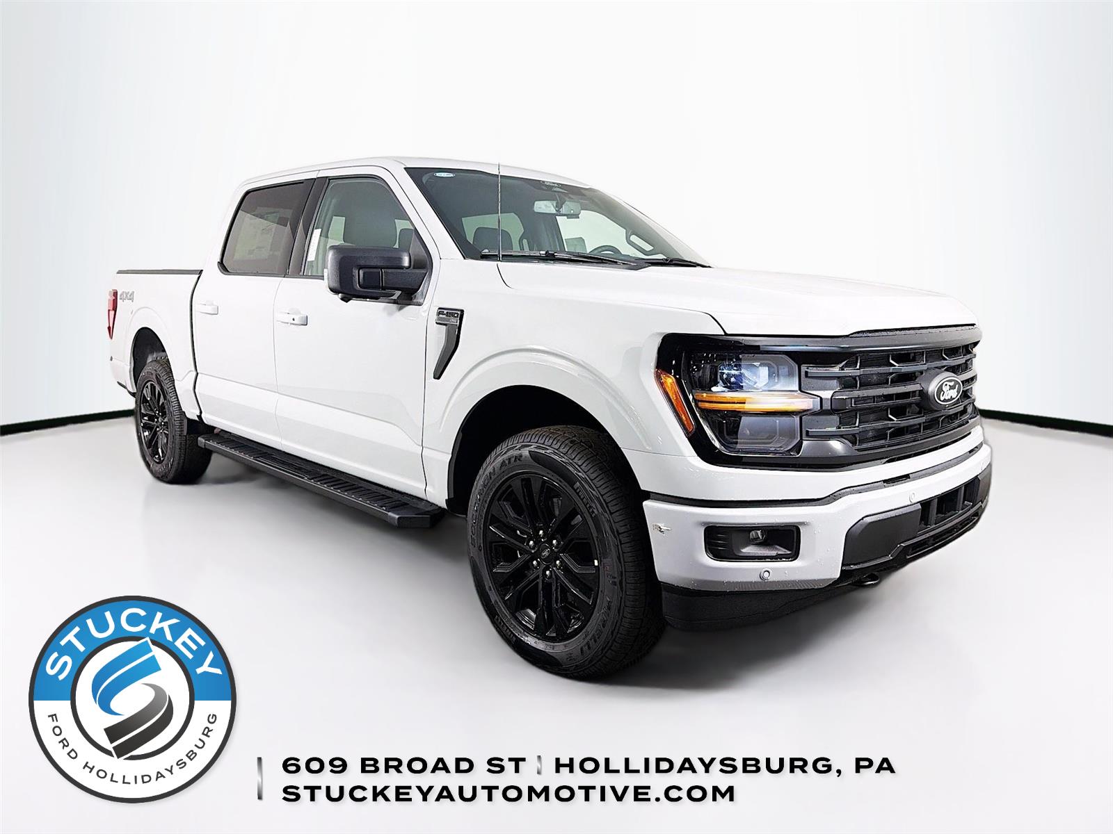 Avalanche Gray 2026 Ford F-150 XLT SuperCrew 4WD Pickup Truck Four-Wheel Drive Automatic