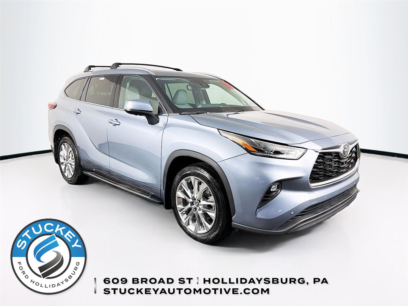Moon Dust 2023 Toyota Highlander Limited AWD SUV / Crossover All-Wheel Drive 8-Speed Automatic