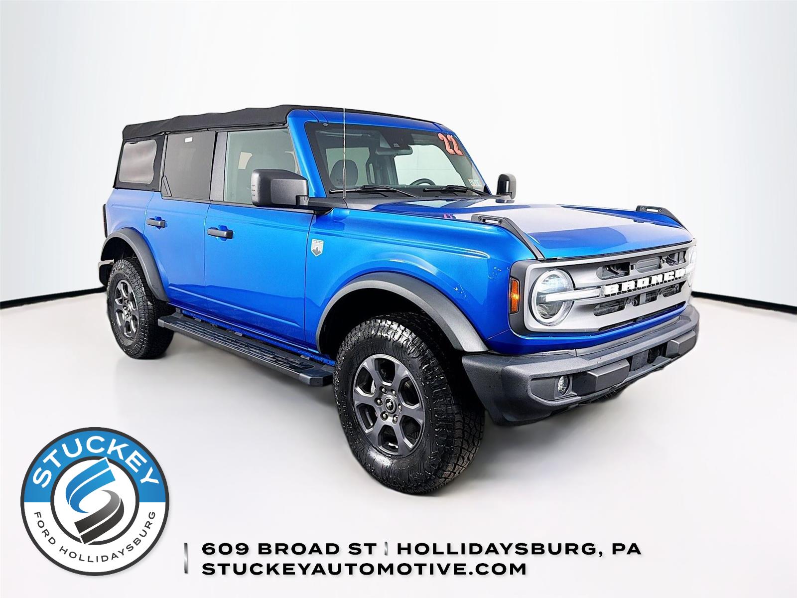 Velocity Blue 2022 Ford Bronco Big Bend 4-Door 4WD SUV / Crossover Four-Wheel Drive 7-Speed Manual