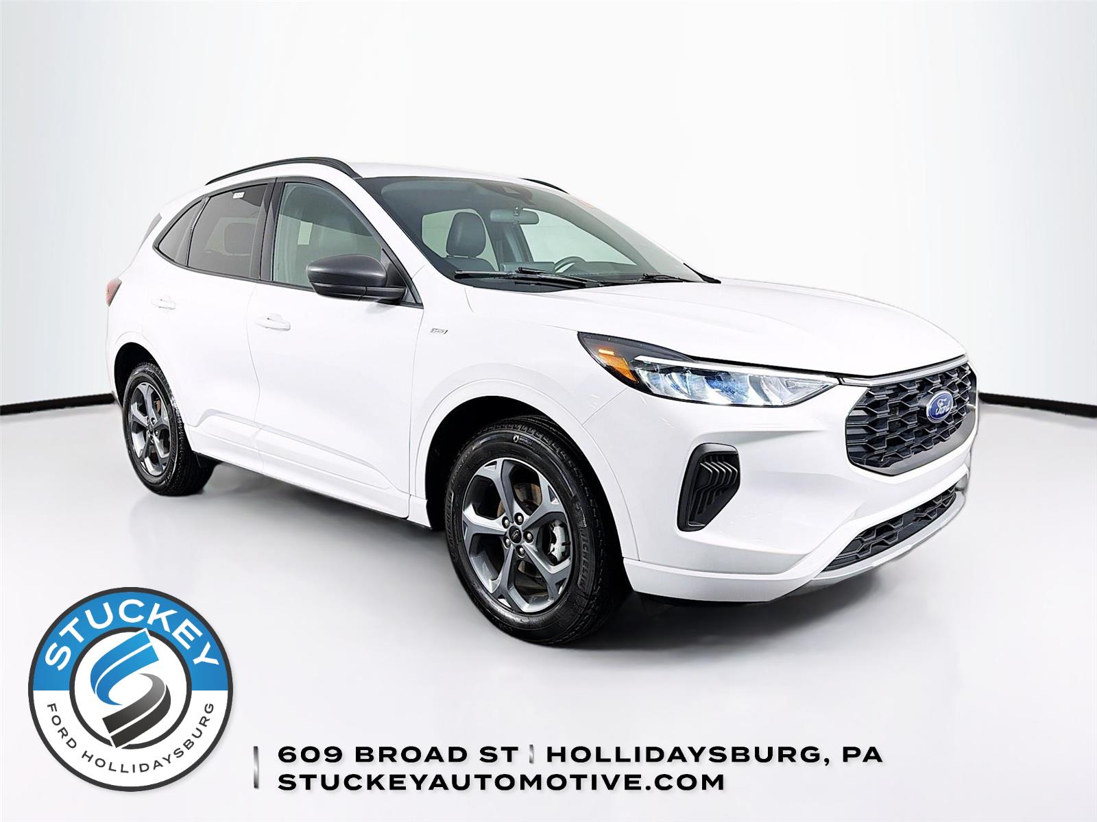 Oxford White 2023 Ford Escape ST-Line AWD SUV / Crossover All-Wheel Drive 8-Speed Automatic
