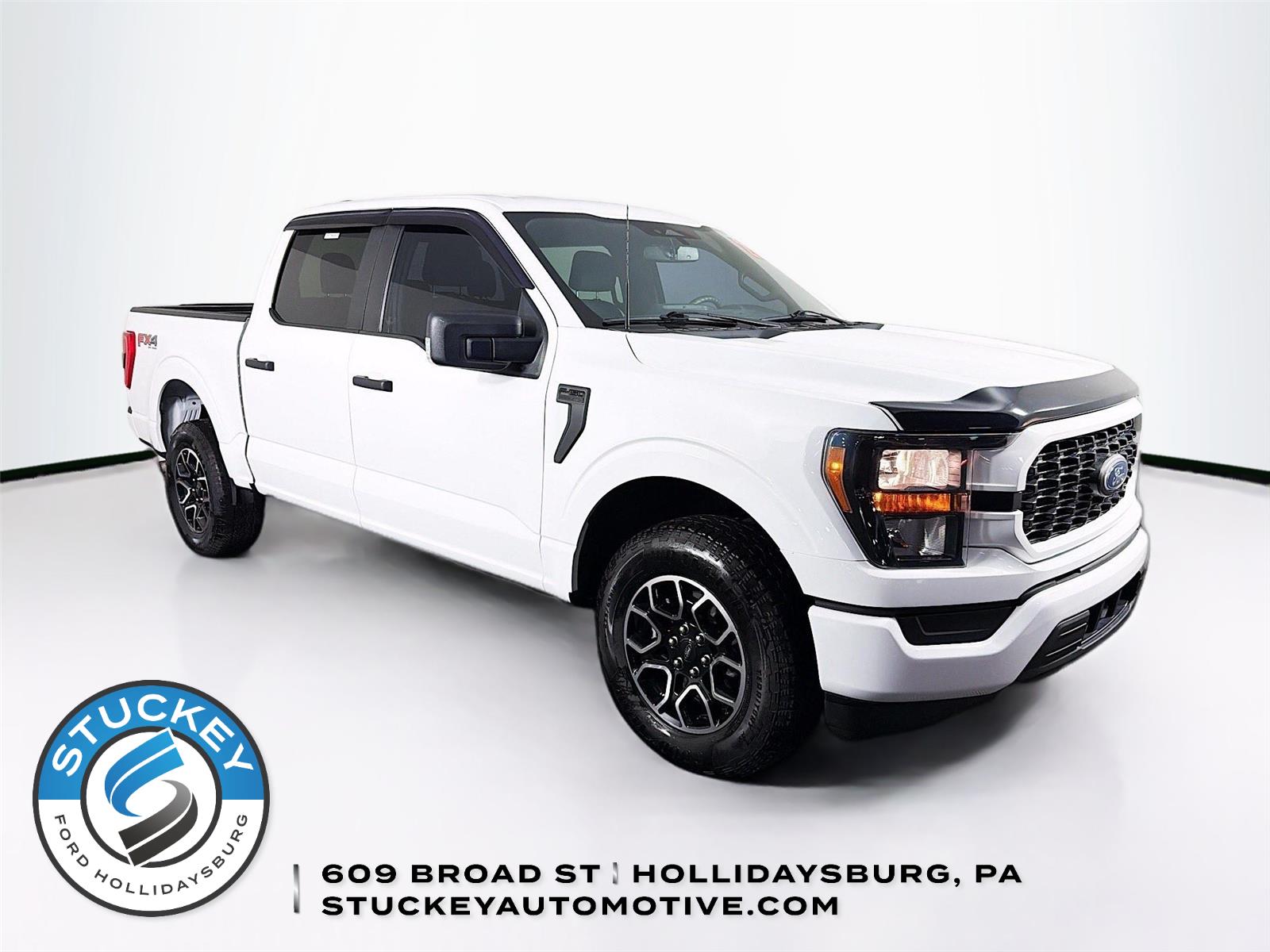 Oxford White 2023 Ford F-150 XL SuperCrew 4WD Pickup Truck Four-Wheel Drive Automatic