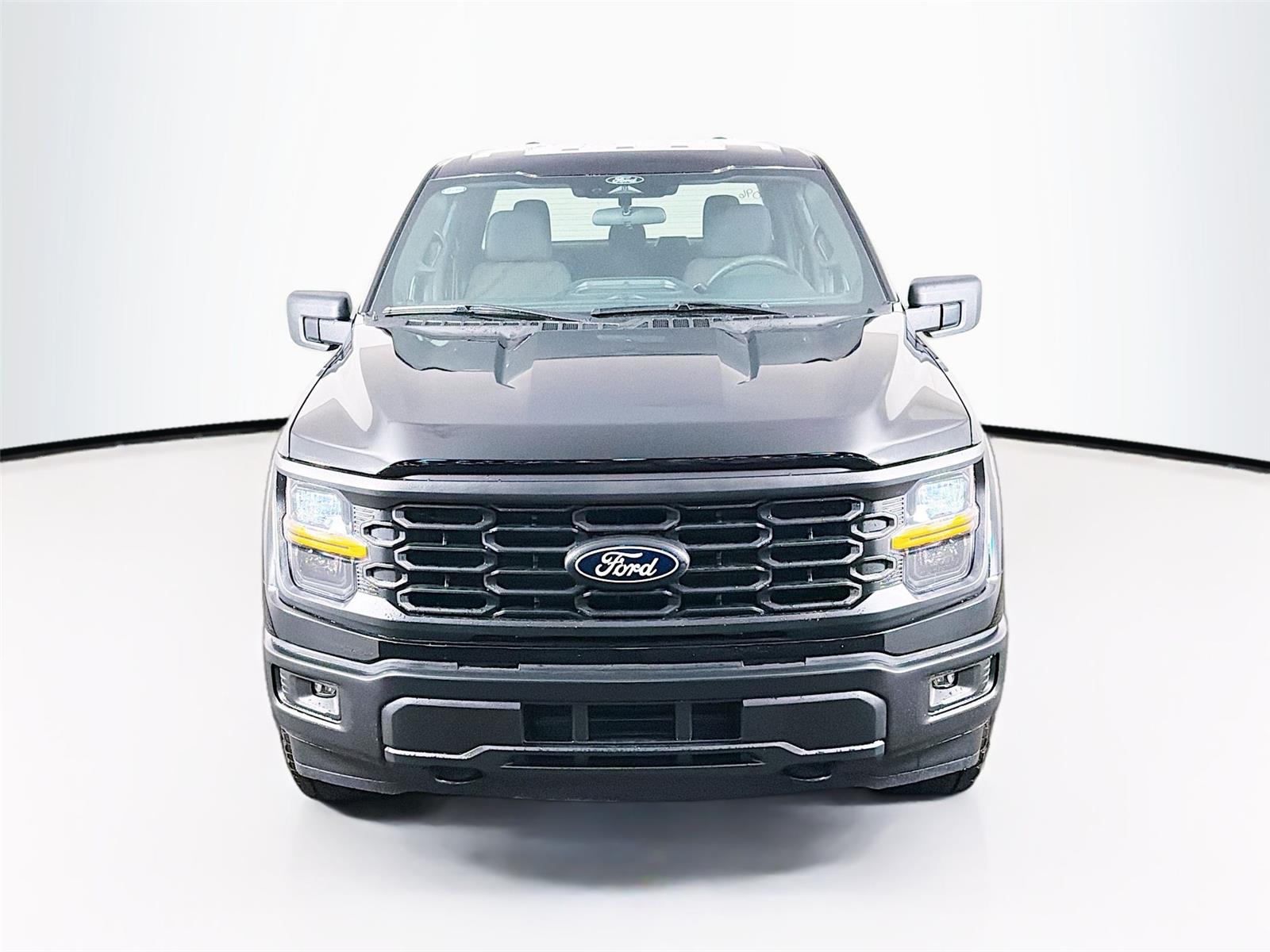 View vehicle photo 2