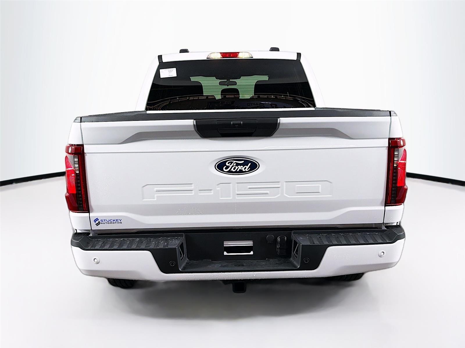 View vehicle photo 6