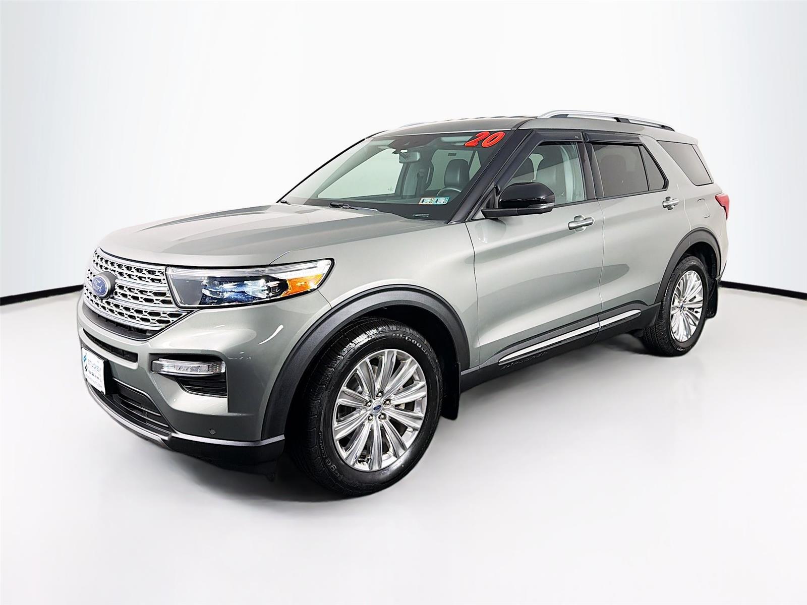 View vehicle photo 3