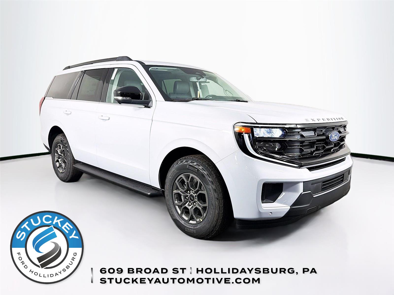 Space Silver Metallic 2026 Ford Expedition Active 4WD SUV / Crossover Four-Wheel Drive Automatic