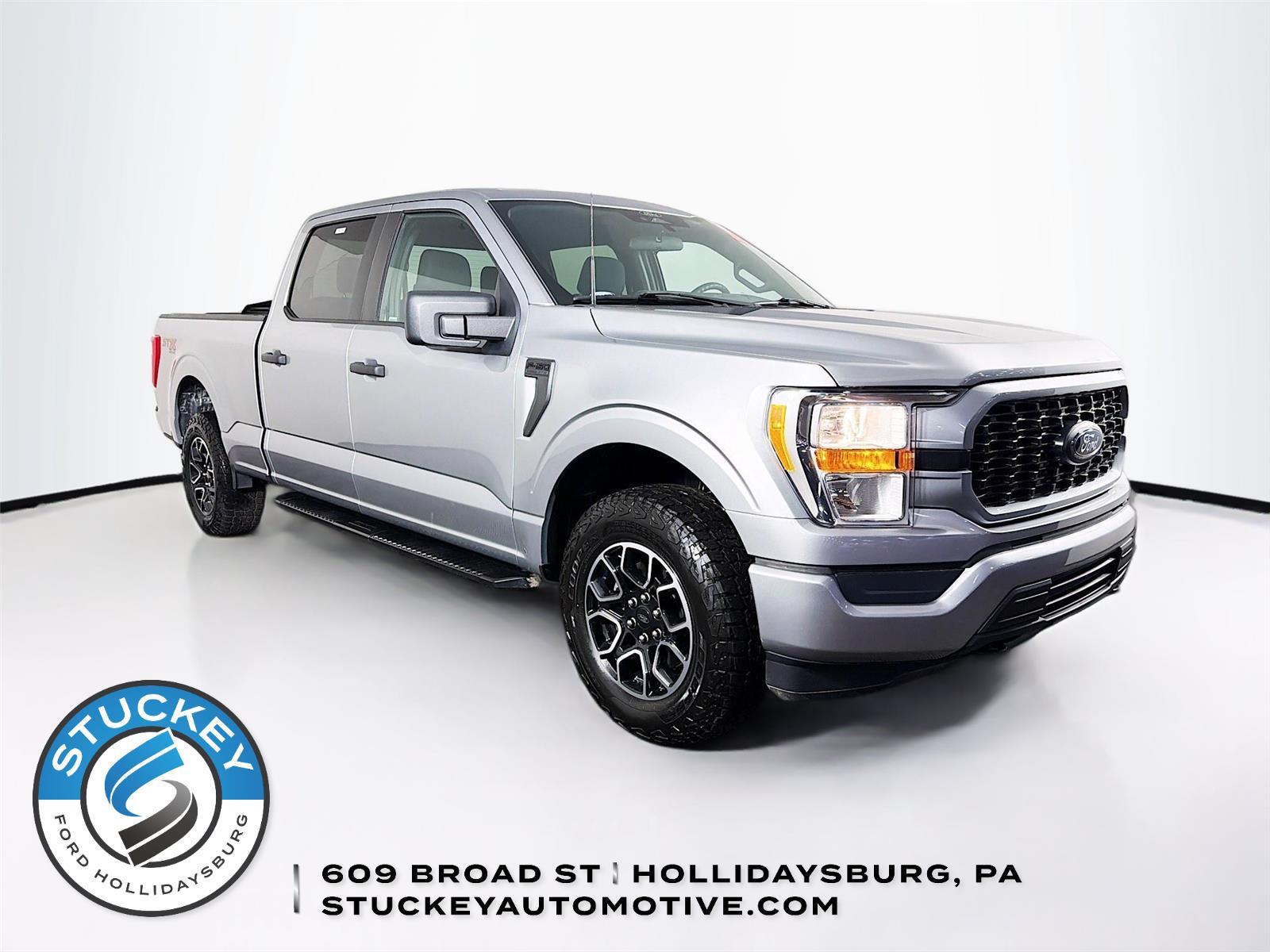 Iconic Silver 2022 Ford F-150 XL SuperCrew 4WD Pickup Truck Four-Wheel Drive Automatic