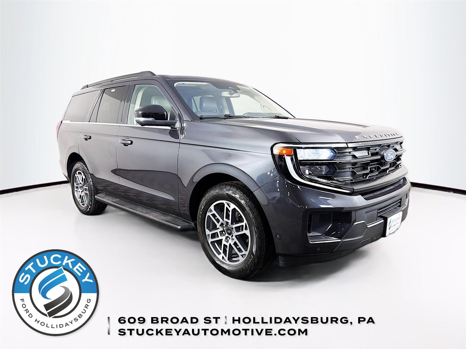 Dark Matter Gray 2025 Ford Expedition Active 4WD SUV / Crossover Four-Wheel Drive Automatic