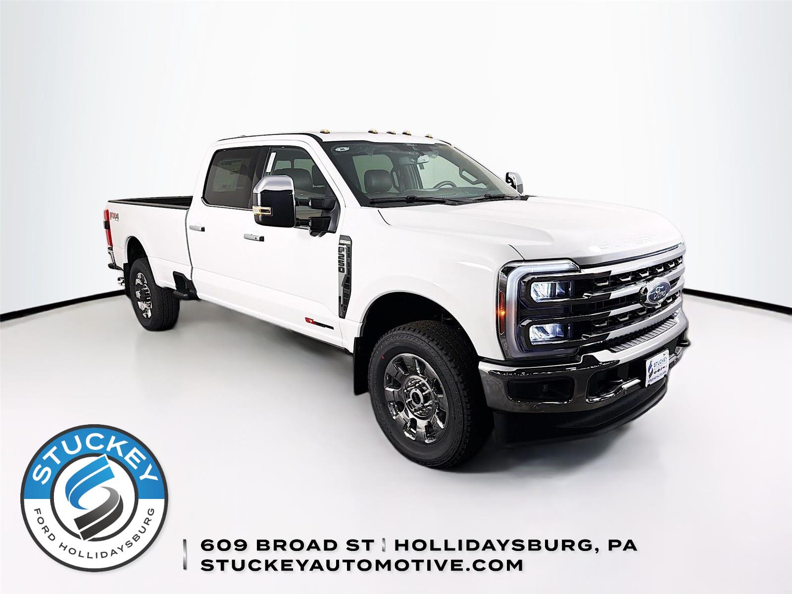 Star White Metallic Tri-Coat 2026 Ford F-250 Super Duty King Ranch Crew Cab 4WD Pickup Truck Four-Wheel Drive Automatic