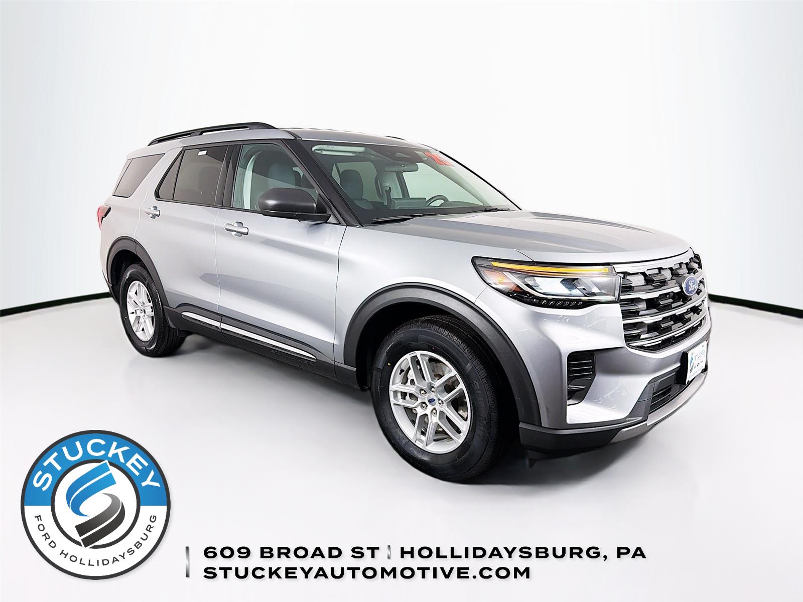 Iconic Silver 2025 Ford Explorer Active AWD SUV / Crossover All-Wheel Drive Automatic