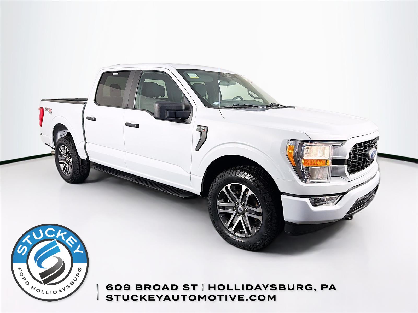 Space White 2022 Ford F-150 XL SuperCrew 4WD Pickup Truck Four-Wheel Drive Automatic