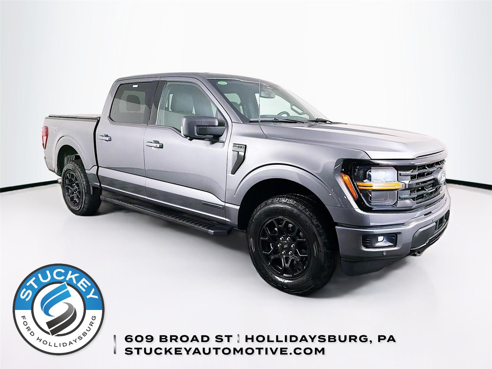 Carbonized Gray 2025 Ford F-150 XLT SuperCrew 4WD Pickup Truck Four-Wheel Drive Automatic